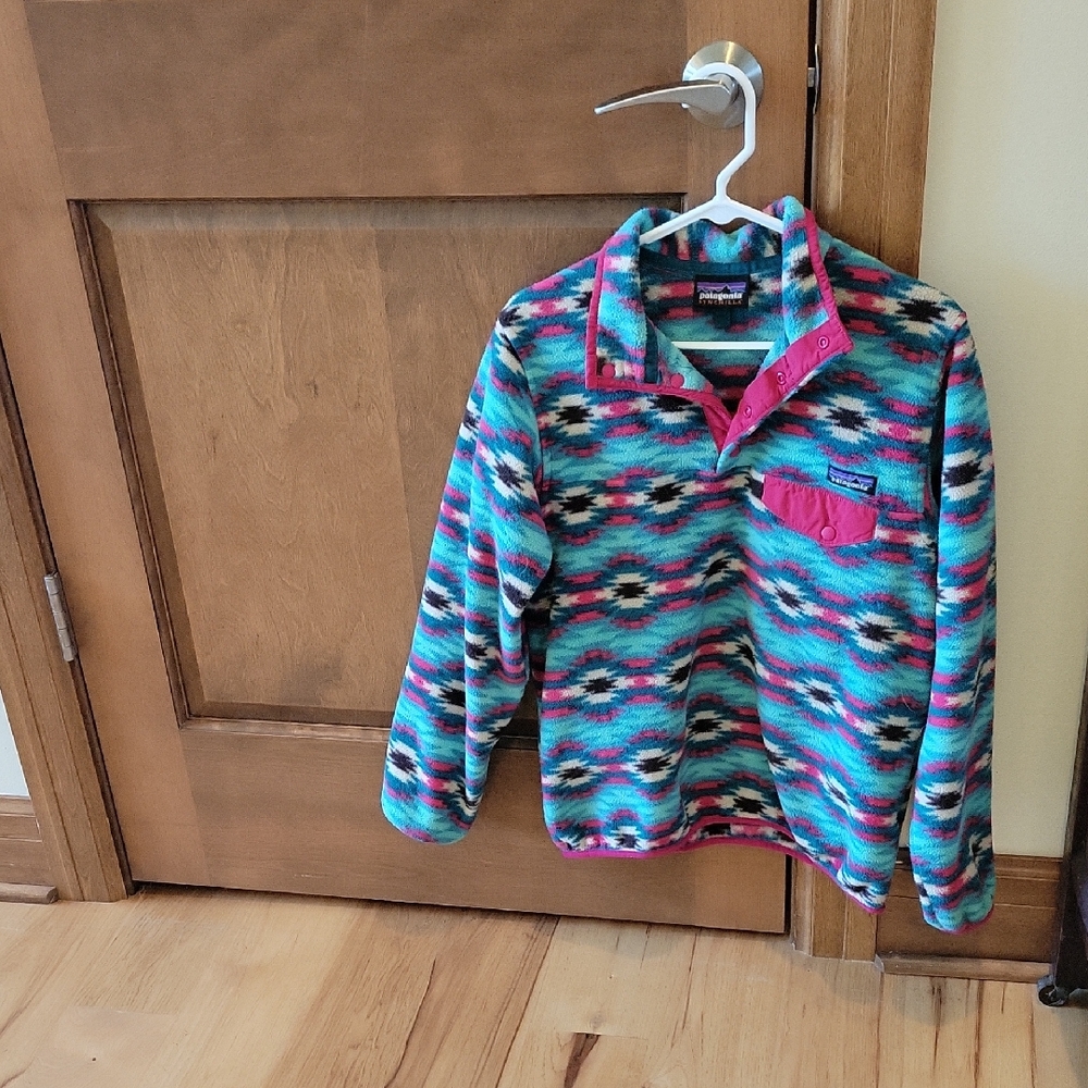 Patagonia Women's Colorful Patterned Fleece Hoodie